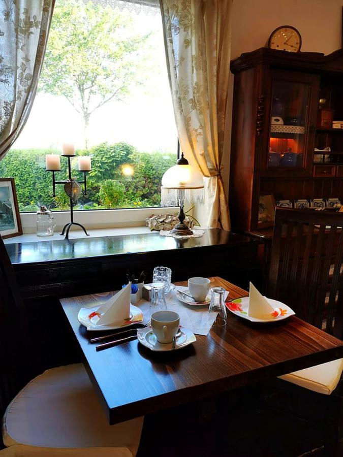 Hotel Garni Landhaus Uttum Круммгерн Екстер'єр фото