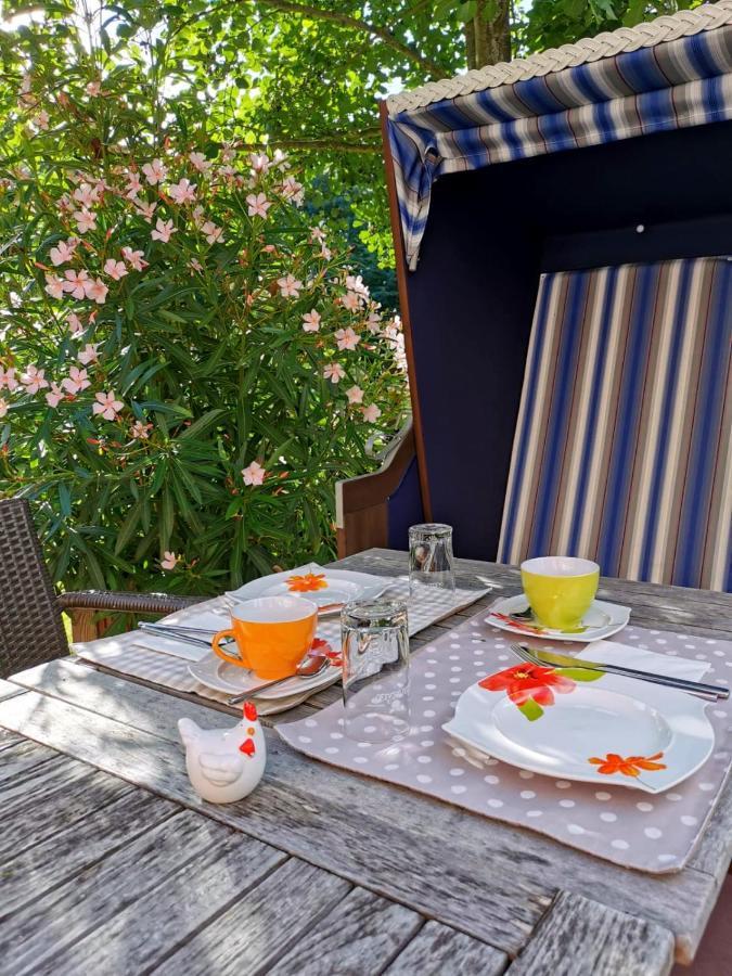 Hotel Garni Landhaus Uttum Круммгерн Екстер'єр фото